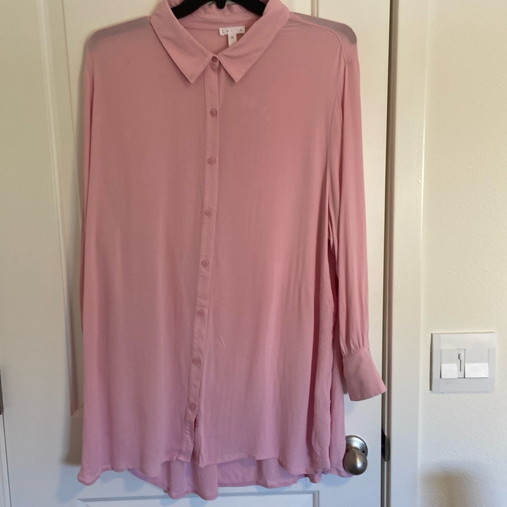Leith 3X pink king sleeve button down blouse.
